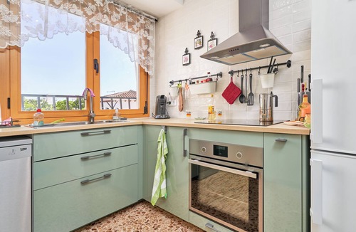 Almunecar House | Holiday Home 'La Casa Armoniosa' with Sea View, Wi-Fi and Air Conditioning
