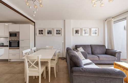 Guejar Sierra House | Holiday Home "La Noguera" with Mountain View, Private Terrace & Wi-Fi