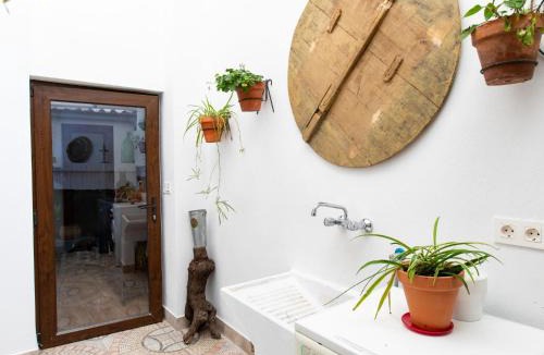 Niguelas House | Holiday Home Patio de las Granadas by Interhome