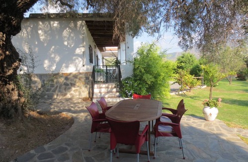 Orgiva Cottage | Holiday home with stunning views, private pool, free unlimited wifi