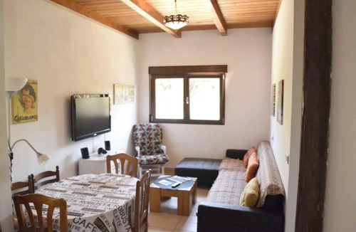 Ambroz Apartment | Homerez - Ambroz apt with pool