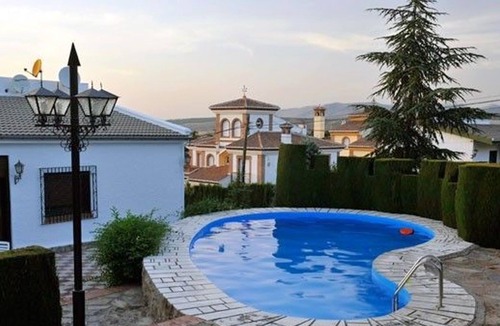 Barrio de la Vega Villa | Homerez - Villa for 8 ppl. with swimming-pool, garden and terrace at Monachil