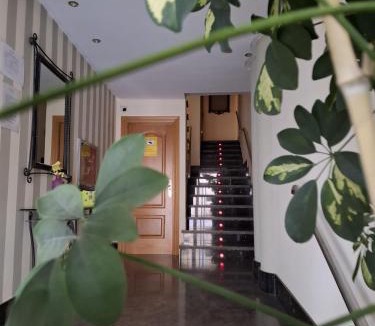 Benavides de Orbigo House | Hostal Dobe