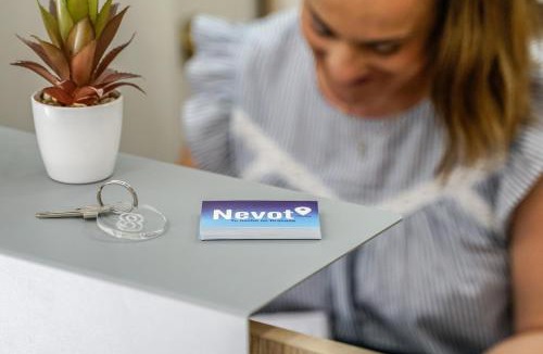Camino de Ronda House | Hostal Nevot