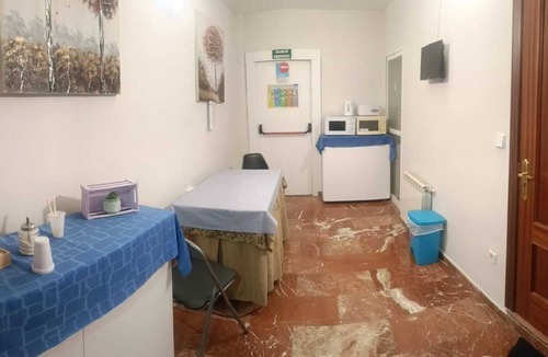 Camino de Ronda Hostel | Hostal Nevot