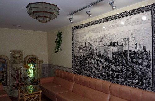 Los Banos Hostel | Hostal Rural Montual