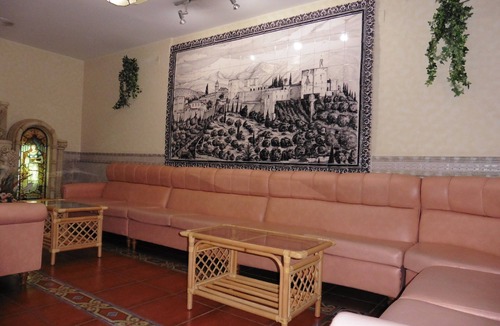Los Banos Hostel | Hostal Rural Montual
