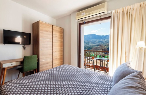 Melegis Hostel | Hostal y Apartamento Rural Los Naranjos