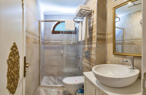 Topkapi Hotel | Hotel 1453