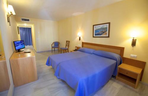 Almunecar Hotel | Hotel Olas de Almuñécar