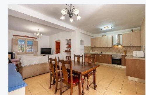 Murchas House | House ∙ 5 bedrooms ∙ 8 guests