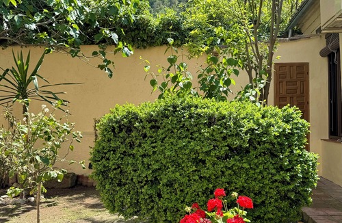 Albaicin House | House in front of the Alhambra with a private garden and views