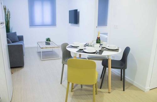 Figares Apartment | IBERICABEDS CENTER FIRST FLOOR 1 BEDROOM