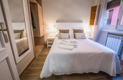 Central District Apartment | Ibericabeds Plaza Nueva Suite 21