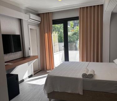 Karaburun Koyu Hotel | KILIÇ MOTEL