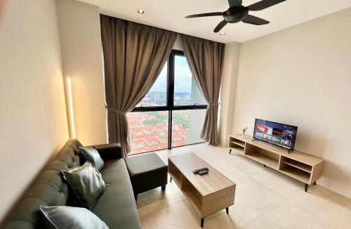 Tropicana Apartment | LA 1-10 Pax Cozy Home Tropicana 3Rooms 4QBeds Wifi&TV