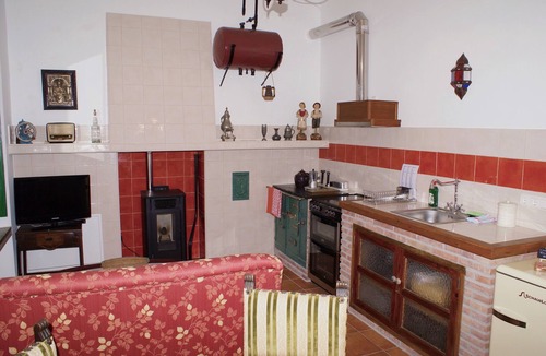 Murchas Apartment | La Cañota Suite King Room Adults Only, living room, bedroom, kitchen and bathroom