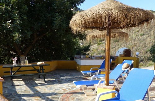 Almunecar Villa | La Cabaña Tranquila, safe rural villa retreat overlooking the blue Mediterranean