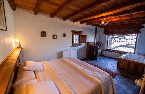 Guejar Sierra Ski Chalet | La Casa del Nogal