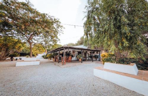 La Zubia House | LA CUADRA, Finca a los pies de Sierra Nevada, a 10 minutos del centro, Piscina, Jardín, Barbacoa