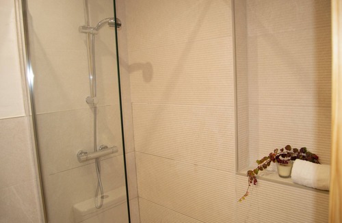 La Zubia Apartment | La Ermita. In the center of La Zubia 5 min. from Granada and the Alhambra!