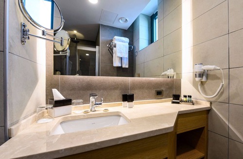 Bagcilar Hotel | La Quinta by Wyndham Istanbul Gunesli