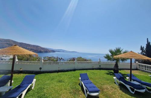 Velilla-Taramay House | las flores