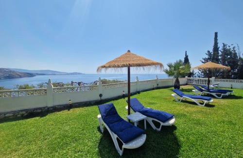 Velilla-Taramay House | las flores