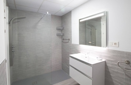 Plaza de Toros-Doctores-San Lazaro Apartment | Lightbooking Plaza de Toros Granada