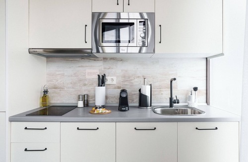 Central District Apartment | Limehome Granada Calle Lopez Rubio