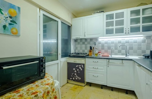 Kadikoy Apartment | Lovely Flat Near Popular Attractions in Kadikoy