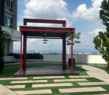 Bandar Baru Bangi Apartment | Lovely Luxury Poolview