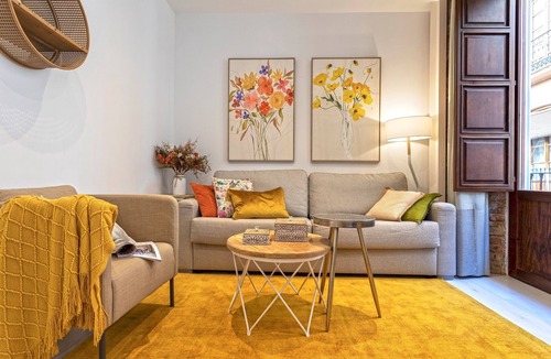 Central District Apartment | Lovely studio near the Cathedral. Zacatin 102
