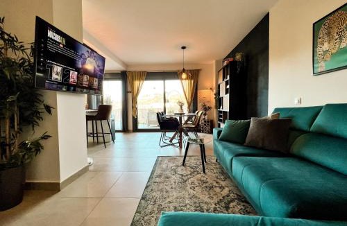 Velilla-Taramay Apartment | LOVPLAYA Almuñecar Beach Apartment