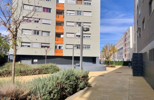 Alhendin Apartment | Luminous Apartment 5 minutes from Granada