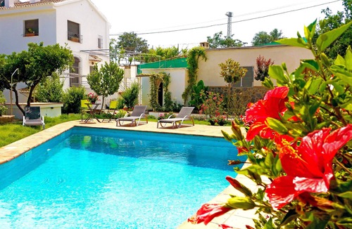 Orgiva Cottage | Luxurious 19th Century Villa with Orange Fountains Gardens and Private Pool