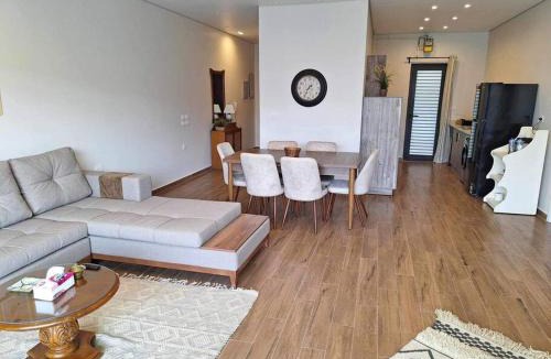 New Cairo Apartment | Luxurious Lakeview Apartment 2BR 92