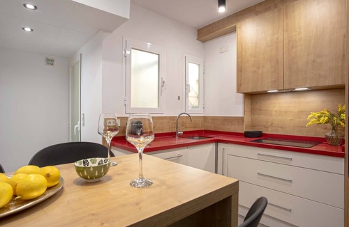 Granada City Center Apartment | Luxury Apartment in City Center. Puerta Real II
