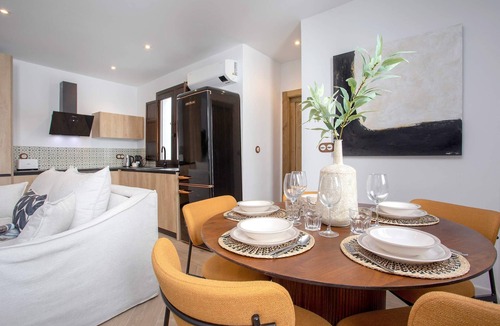 Centro - Sagrario Apartment | Luxury apartment in Granada. Horno Marina 10