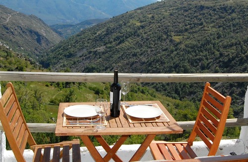 Capileira Apartment | Luxury apartment with stunning vistas!!