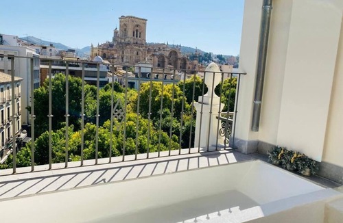 Centro - Sagrario Apartment | luxury penthouse Views, terrace and pool!
