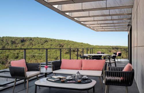Kagithane Hotel | Mövenpick Living Istanbul Saklivadi