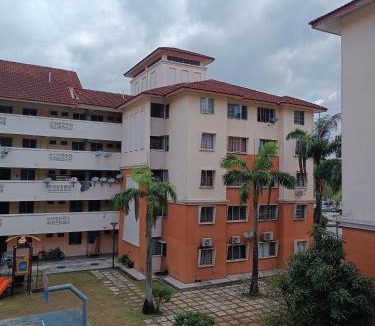Putrajaya Apartment | M.FR Homestay Pangsapuri Putra Damai