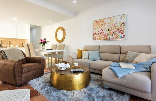 Central District Apartment | Magnificent 4 bedrooms penthouse with private terrace in the heart of Granada. Gran Capitan