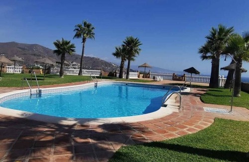 Velilla-Taramay House | Magnificent property with sea and mountain views, 300 meters from the beach.