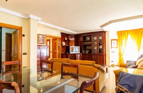 Padul Villa | Magnificent villa with garden and pool.