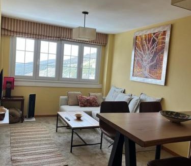 Pradollano Apartment | MARIBEL ELITE con piscina y jacuzzi