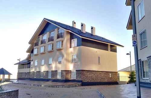 Pradollano Apartment | MARIBEL SKI, ON FOOT OF TRACKS