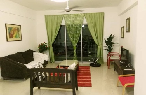 Sungai Penchala Condo | Maskiara TTDI KL with Mountain View