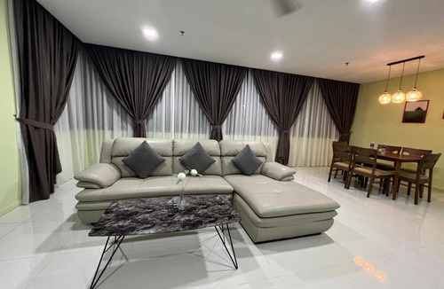 Kuala Lumpur City Centre Apartment | Mercu Summer Suites KLCC by SS Residence